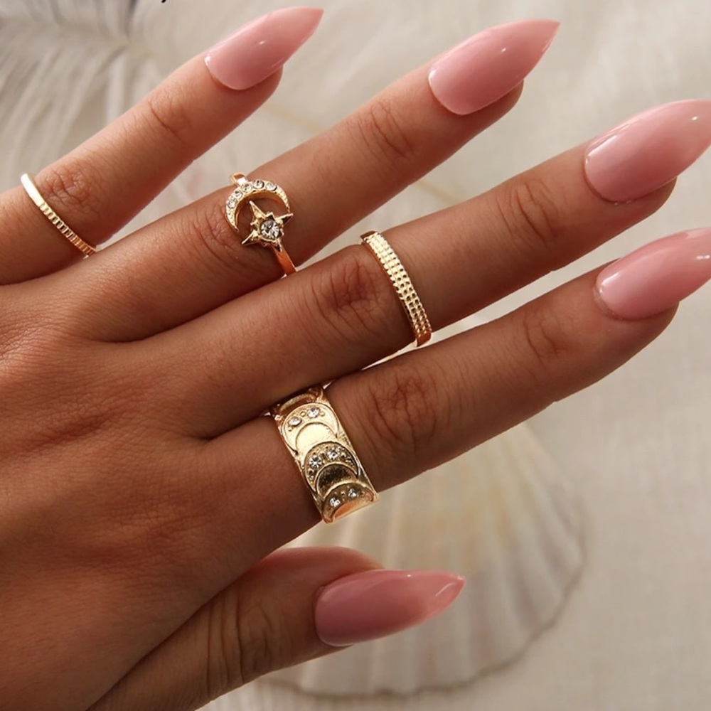 LEA✨ Moon + Stars Gold Vintage Thick Boho Rings